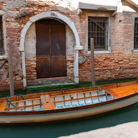 Casa Al Ponte Scudi - 4 Windows On The Canal Wenecja